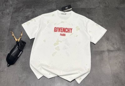 顶级复刻版本 新款短袖上新2025Ss 夏季新品纪梵希Givenchy这款破洞火烧云情侣短袖拿捏了！高级感爆棚 面料采用了顶级棉质双纱汗布面料，支数较高密度也不