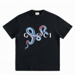 顶级复刻 原版开模 gucci2025Ss蛇年限定短袖T恤春夏新款 32支全棉双纱260克紧密纺 面料笔挺有型 Gucci古驰字母涂鸦印花白墨烫画工艺 后背压花
