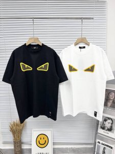 25Ss夏季新款Fendi芬迪小怪兽眼睛Logo印花短袖T恤男女同款简约休闲百搭宽松短袖 今年咱家只做高品质短袖！面料采用优质索罗娜面料克重采用280克！索罗娜