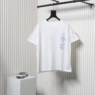 dior 迪奥 植物画直喷印花短袖 面料：采用32支双纱面料，面料布匹洗水后面料为260克，新疆棉花定织原版同克重面料。面料：螺纹采用1*1双纱螺纹，同缸定染配