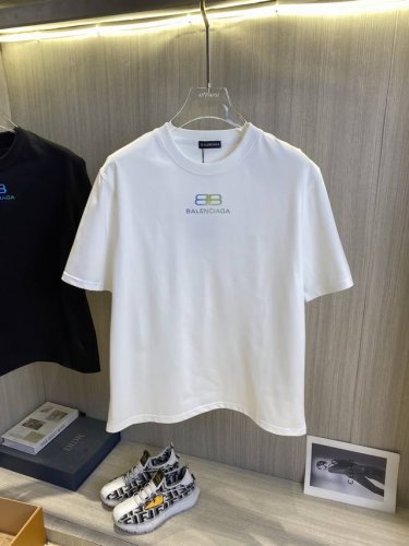 Balenc Aga巴黎世家 2025Ss春夏最新款短袖T恤出货啦！！ 2025新款T恤 高版本专用面料 高克重 260G 纯棉面料 上身舒适不失挺阔 针脚刺绣