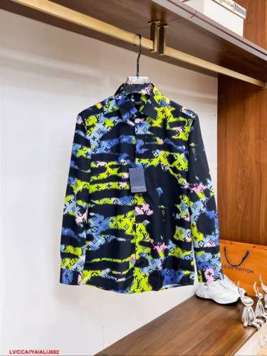 P220 J692 Lvlouis Vuitto* 路易威登Monogram 扎染图案印花衬衫 尺码：M-3Xl 三标齐全