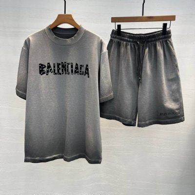 衣服 短裤 巴黎 2025春夏新款套装短裤 可拆套 独家定制纯棉加厚面料 垂感超好不易褶皱 洗水设计 细节走线完美无瑕疵 上身效果棒棒哒 百搭又不失时尚感 颜色