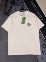 p100 Gucci 短袖T恤 工艺：刺绣 颜色：黑色 杏色 码数：S~Xl 面料：精梳紧密棉盖棉280G