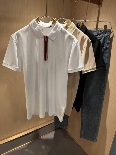 bur*Erry 巴*莉 2025春夏新款男士短袖Polo衫，品牌最新设计元素！既不单调也不复杂,恰到好处的展现品味！客供顶级定制珠地棉面料！舒适吸汗透气根本不