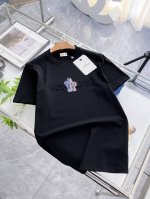 蒙口 夏季新品，全新工艺，高定面料 玉蚕丝般的丝滑 时尚经典圆领短袖时尚单品设计，更加时尚舒适，高标准定制，上身非常有型，客供辅料，客供进口高档面料质感非常细腻