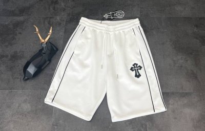 新款短裤上新：2025Ss 夏季新品克罗心Chrome Hearte 刺绣Logo高街侧边黑白条短裤 面料：采用高品质棉质面料，亲肤柔软，透气性绝佳。夏天穿完全