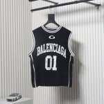 balenciaga巴黎世家毛织嵌花篮球背心 Yb购入打版，采用定制定织高模量人造丝，面料舒适柔软， 亲肤透气，通过Nmmo溶剂纺丝工艺制成纤维强度达 3.5C