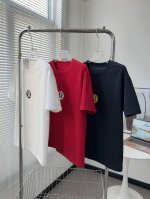 Lululemon露露圆领印花T恤短袖 被问N次的T恤最近挖到宝，必须安利的T恤简约大气，经典L0Go自带辨识度随手一搭就很潮。不管是运动风、休闲风，都能轻松拿