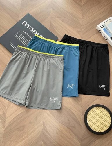 9925# Arc’Teryx 始祖鸟同款户外 科技面料运动休闲五分裤轻薄速干短裤休闲通勤 机能短裤 它是可以被定义为一条‘皮肤裤’，防晒抗撕裂，整条裤子包括腰