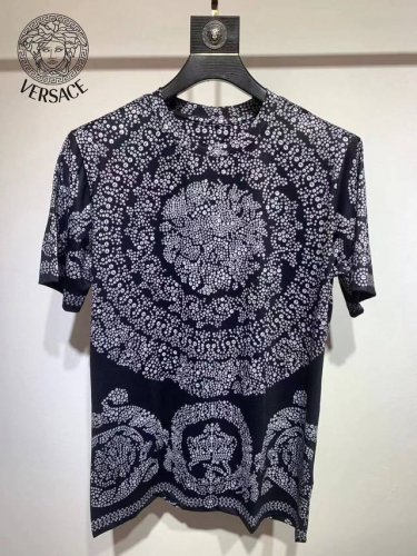 #Du P170 Vs 范家春夏范思哲经典印花T恤欧洲购入Z：1打造定制奥代尔爽滑面料 定制纯棉弹力螺纹 印花采用以色列进口康丽数码印花机印刷 欧盟Sgs环保认