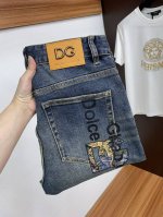 Dg 25男士牛仔裤原厂原布原洗水！进口原版水洗弹力面料，复杂的手工艺叠加，任何一个洗水环节多停留几秒都会变成完全不一样的颜色效果，所以越加珍贵，特别持久、耐味