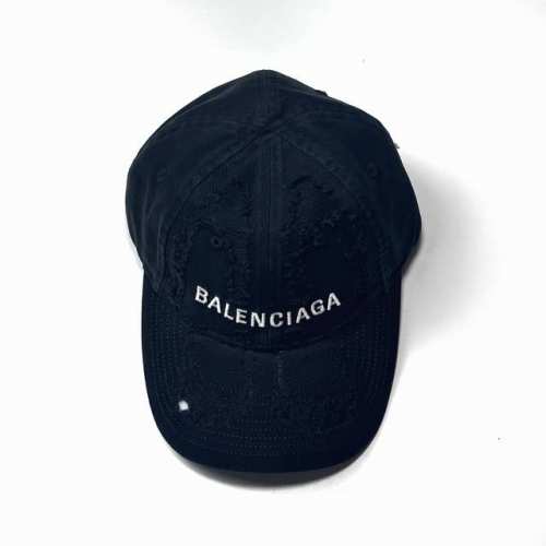 Balenciaga 巴黎世家 字母破洞刺绣鸭舌帽棒球帽 尺码：均码