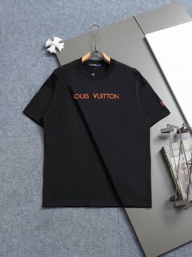 louis Vuitton 路易威登 1V 微宽版型Xs-L 25Ss Lv 新品专柜走秀款 字母Logo刺绣 男女同款！短袖不在千篇一律的大众脸，而是一定要独