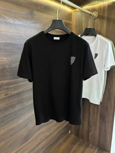 new# Burberry 巴宝莉圆领短袖 立体发泡印花工艺，整体上色泽较鲜明和光亮，手感顺滑揉软，悬垂感特强，质地自然柔软、贴身超级舒服，悬垂感特强！前后立体