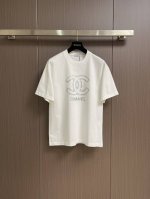 Chanel 2025Ss早春新款简约标识系列极简字母印花短袖T恤，32支双单品。股面料克重洗水后240克左右，手感超好，男女同款。尺码：S-Xxl S码胸围1