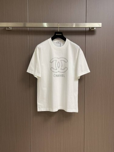Chanel 2025Ss早春新款简约标识系列极简字母印花短袖T恤，32支双单品。股面料克重洗水后240克左右，手感超好，男女同款。尺码：S-Xxl S码胸围1