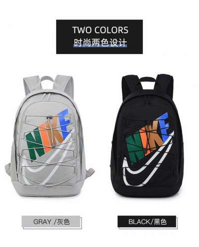 上新 款号 2432款 跑量款 高品质产品 颜色 黑色 灰色 产品名称 Nike 双色背包 这款Nike背包采用时尚的双色设计 灰色简洁大方 黑色经典耐看 搭配