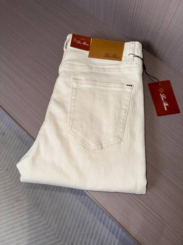Lp家25Ss春季新款牛仔裤 高品质 面料柔软带弹力 舒适度高 浅杏色牛仔色 简约时尚潮流必备单品 单色 码数：29，30，31，32，33，34，36，38F