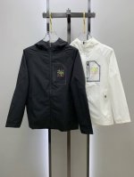 新品 始祖鸟渠道精品.2025Ss春夏新款运动服夹克防晒服外套！防晒衣经典之余增添了与时俱进的时尚感,型男靓女的最佳选择.新型轻量绢丝纤维尼龙面料,轻盈透气,绗