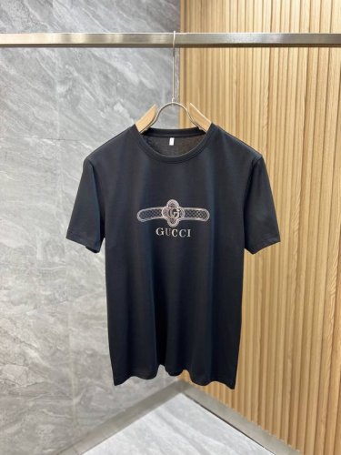 gucci 古奇 2025年春夏新品上新 三标齐全 丝光棉圆领短袖T恤 好货不用过多介绍 看细节 专柜码数：M-6Xl 175 140建议Xl 修身版型