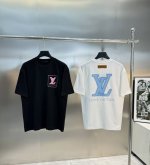 驴牌*25S新款T恤.男女同款！减龄风格满贯～撞色层次风格的新世纪充满阳色彩！！！经典字母设计表现. 清新色彩.后背搭配品牌字母Logo.色彩丰富艳丽.订制优质