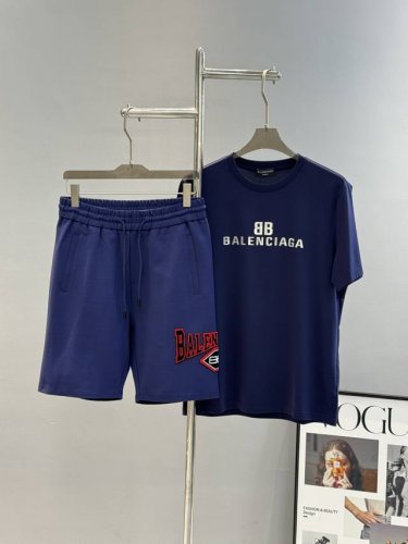 上衣- 。裤子- 。 Balenciag*巴黎-世家25S夏季男士牙刷绣撞色拼接休闲五分短裤.定制高端锦棉面料.面料品质高级舒适.质感绝对的上乘优良，吸湿及透气