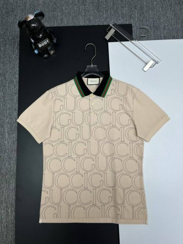 GuccⅠ 古驰 满印新款polo衫 原版面料 原版订制辅料 官方同款 采用210克纯棉珠地面料，定制 同缸染面料 手感非常舒服爽滑 版型挺阔有型 一线品牌代工