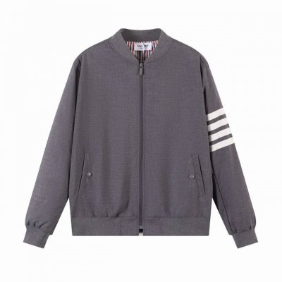 tb汤姆布朗行政版西服外套 百分百棉西装型舒适面料 全方位定制门禁拉链 口袋纽扣 织带 定制包装 三标齐全 经典四条杠区分普通印花 内里经典的条纹高克重里布 颜