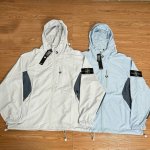 stone Island 石头岛拼色户外防紫外线防晒衣外套 面料采用高品质放紫外线 侧缝拼色设计 更加凉爽 出行必备 优质防晒衣面料 做工精湛 栩栩如生 当季必