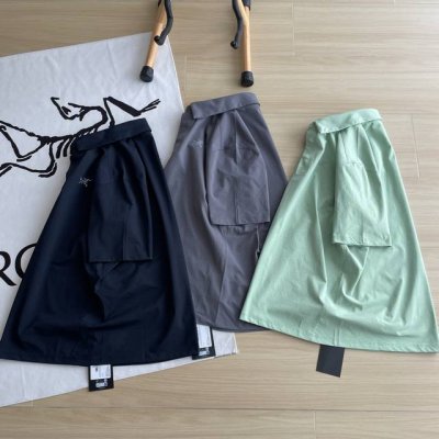 细节图 品质推荐Arc'teryx 始祖鸟 三色顶级Cormac polo 科技轻量 超柔吸湿排汗 舒适户外短袖T恤 上衣 核心卖点：1. 轻量无感，征服每一刻