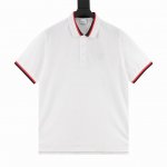 Burberry 巴宝莉 经典黑红条纹Polo短袖 选用棉质珠地网眼布打造，衣领为双系统提花定织扁机制成，有弹性，不变形。衣服全部原生布捆边。前胸双层面筒，无明