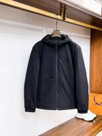 P440 阿玛尼 官网同款，同步发售！新款棉服男士加棉夹克外套，原单三标齐全高端版本！带隐藏帽，专柜定制面料 透气舒适度高，细节无可挑剔，品牌元素设计理念，体现