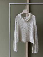 ys ｜New Summer Collection 绝绝美的一件夏日罩衫~ 面料淡淡的色系 泛着微光泽感 飘领大帽子 特别氛围感美丽 质感软糯 松弛 包容～ S