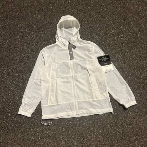 Stone Island 石头岛连帽全拉链机能户外防风防水防紫外线防晒衣外套 面料采用高品质防风防水放紫外线 机能拉链设计户外感十足 非常高端 出行必备 户外必