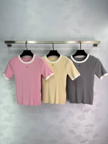 Chane*沙滩春夏新品 撞色修身针织上衣 金属装饰设计百搭减龄又时髦 少女穿搭修身版型不挑人上身巨显瘦 3色36.38.40三个码 T226B