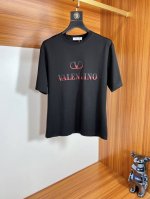 P220华伦天奴 2025年春夏新品上新 三标齐全 丝光棉圆领短袖T恤 好货不用过多介绍 看细节 专柜码数：M-Xxxl 175 140建议L