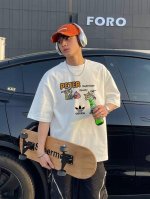 a261# 同步怪兽动漫联名款系列印花情侣短袖 采用2 克定制精梳纯棉，领口定制螺纹不变形，三针五线做工，领口包包边条，肩膀处内里带压条，做工面料细节都无法挑剔