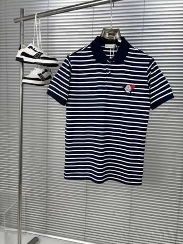 盟可睐Moncler蒙口25夏季新款 男款进口Stoll机织Polo领条纹短袖针织衫 整体极简，细节少而精，很Clean Fit的舒适至上，也很Old Mone