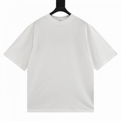 Balenciaga 巴黎世家 手绘后背字母圆领短袖 原 p50,100购买，精棉平纹、尼龙固浆水印、落肩Oversize版型、黑色款洗水处理、全套辅料配备。