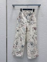 Christian Dio*2025Ss新款 系列出品 经典时尚 一如既往的高级有气质 都是不挑人的款 口袋设计轻松彰显出迪家的高级感 看着就是上档次 Sml