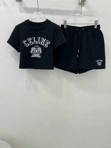 Celi*N25春夏新品套装撞色圆领抽绳腰套装组合 原版开发！高版出品！全新定制Yb棉 胸前跟短裤下摆均以字母Logo印花装饰 宽松版型藏肉显瘦，单穿叠穿无压力