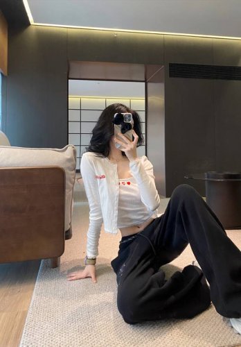现货秒发 Badbloo* Bad拼接蕾丝腰头长裤Bad蕾丝边边开衫吊带 限量照片 新品推荐 爆款搭配时尚穿搭 深灰色 浅灰色 黑色 白色 : Sml : 裤子