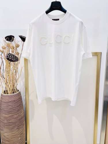 Size：S M L Xl 黑白两色 男女同款19771217000571 G家G*Cci 古驰 2025Fw早春 毛线立体刺绣短袖T恤 建议干洗或包裹洗衣袋单
