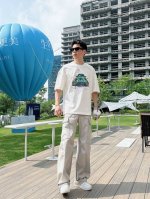 25Ss Bbr新款汽车印花圆领短袖T恤 选用330克双纱平织棉面料打造 螺纹针织领口 男女同款 码数 S-2Xl 颜色 复古绿 白2色 尺码表 s 胸围108