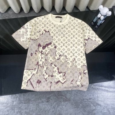 复刻版本 Louis Vuitton 路易威登Lv 2025新款火烧云提花涂鸦满印圆领短袖T恤 -面料采用320G %纯棉双纱面料 同缸定染特种加粗32支双股1