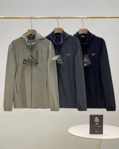 独家渠道好货暴躁来袭 Arc'teryx 始祖鸟男女款连帽运动外套轻薄夹克防晒衣 男女款轻薄款运动外套防晒服 一款多功能外套 可以是日常休闲穿搭一件普通外套 也