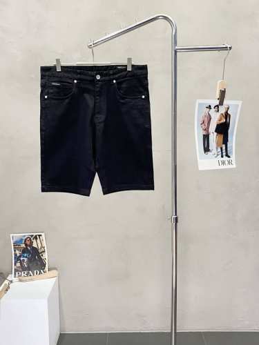 Dolce&Gabbana杜嘉班纳独家专供新款 休闲短裤高端版本！专柜定制面料 透气舒适度高，细节无可挑剔，品牌元素设计理念，体现高品质。手感细腻柔软！呈现休闲