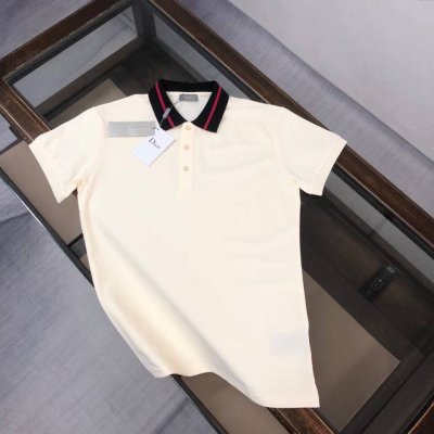 DIOR 迪奥 2025春夏最新款polo衫～ 备受推崇 男女同款 商务休闲翻领polo衫～很精致 ～合体的剪裁版型衬托出了极简主义的设计风格，把优雅风展露的一