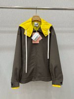 Miumi* 25Fw早秋新款 徽标拉链连帽夹克外套丨独家高版出品 时髦配色穿搭 可甜可盐的运动少女风 定制羊毛面料轻盈舒适质感超赞 百搭不挑人上身美的不要不要